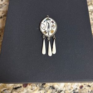 Alpaca Mexico vintage condition abalone and white enamel pendant